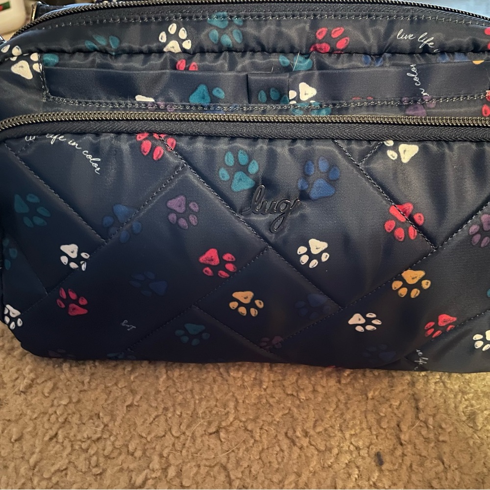 Like new lug trolley crossbody